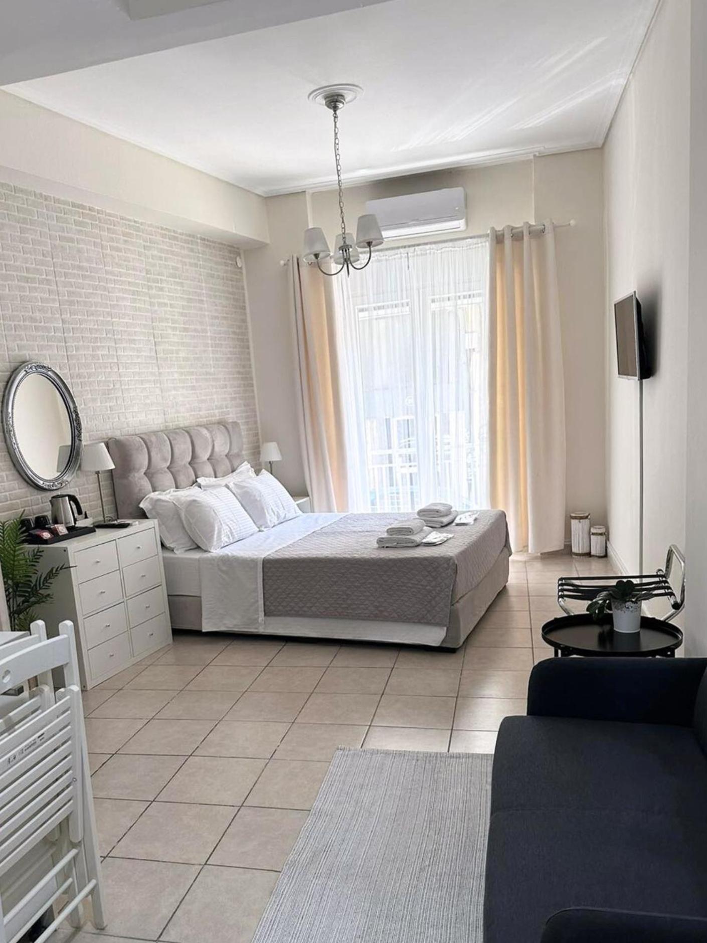 Petras Luxury Suites Athens Exterior photo